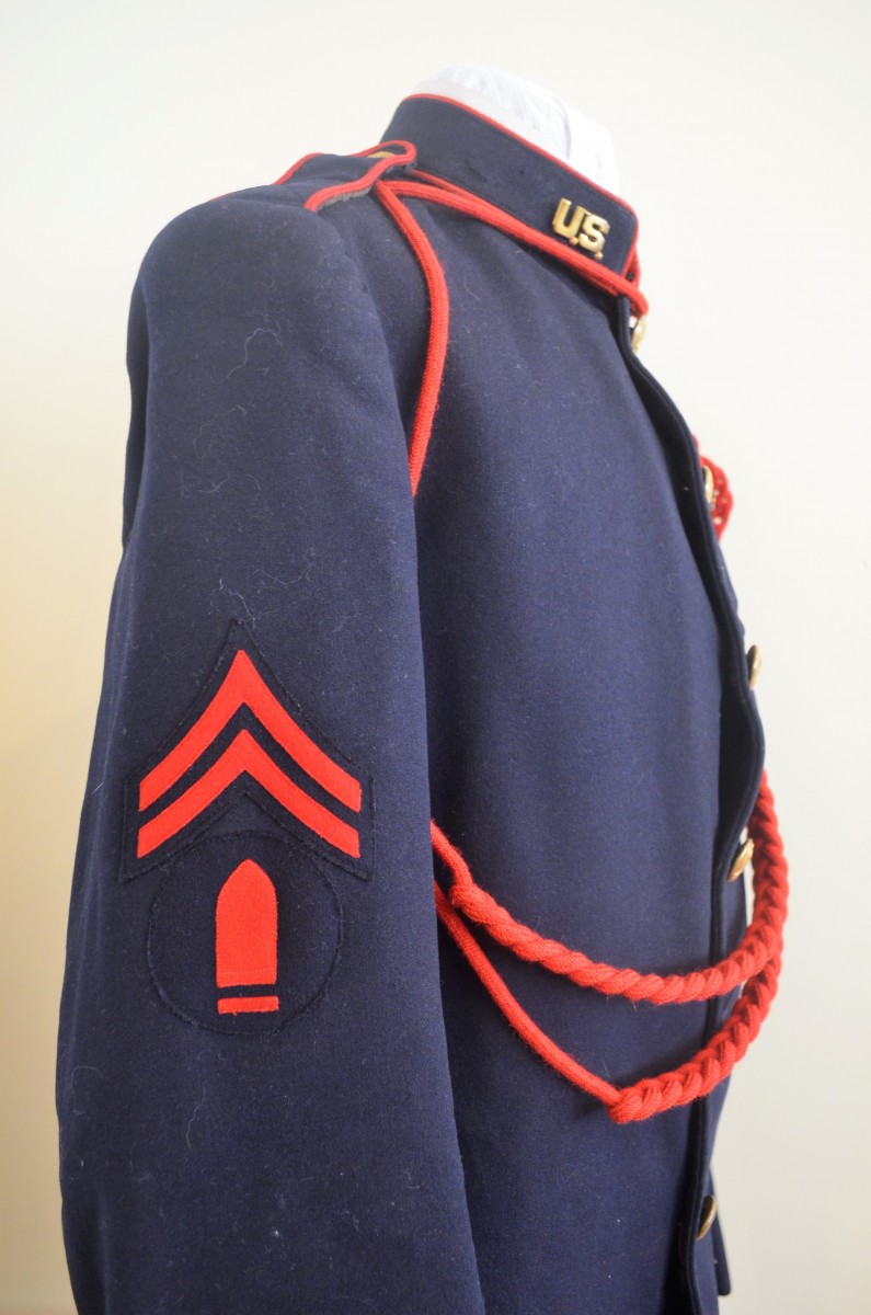 1902 Field Artillery Dress Coat and Cap w/ 1st Class Gunner Badge