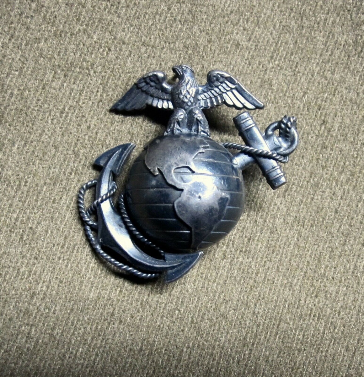 M1936 USMC Officer’s EGA Cap Insignia | J. Mountain Antiques